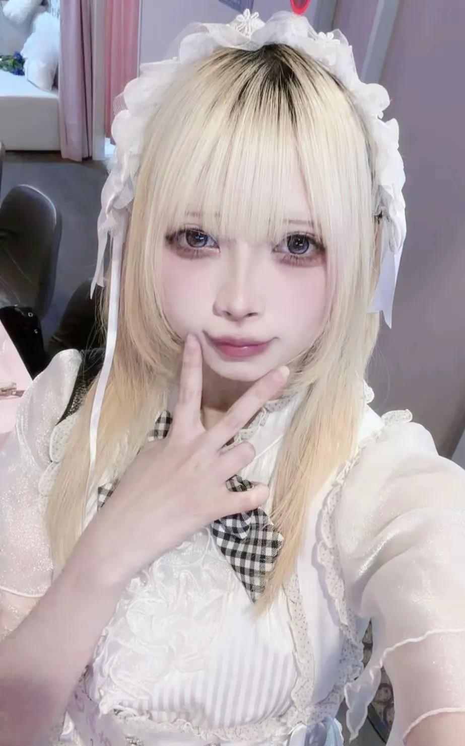 みあ