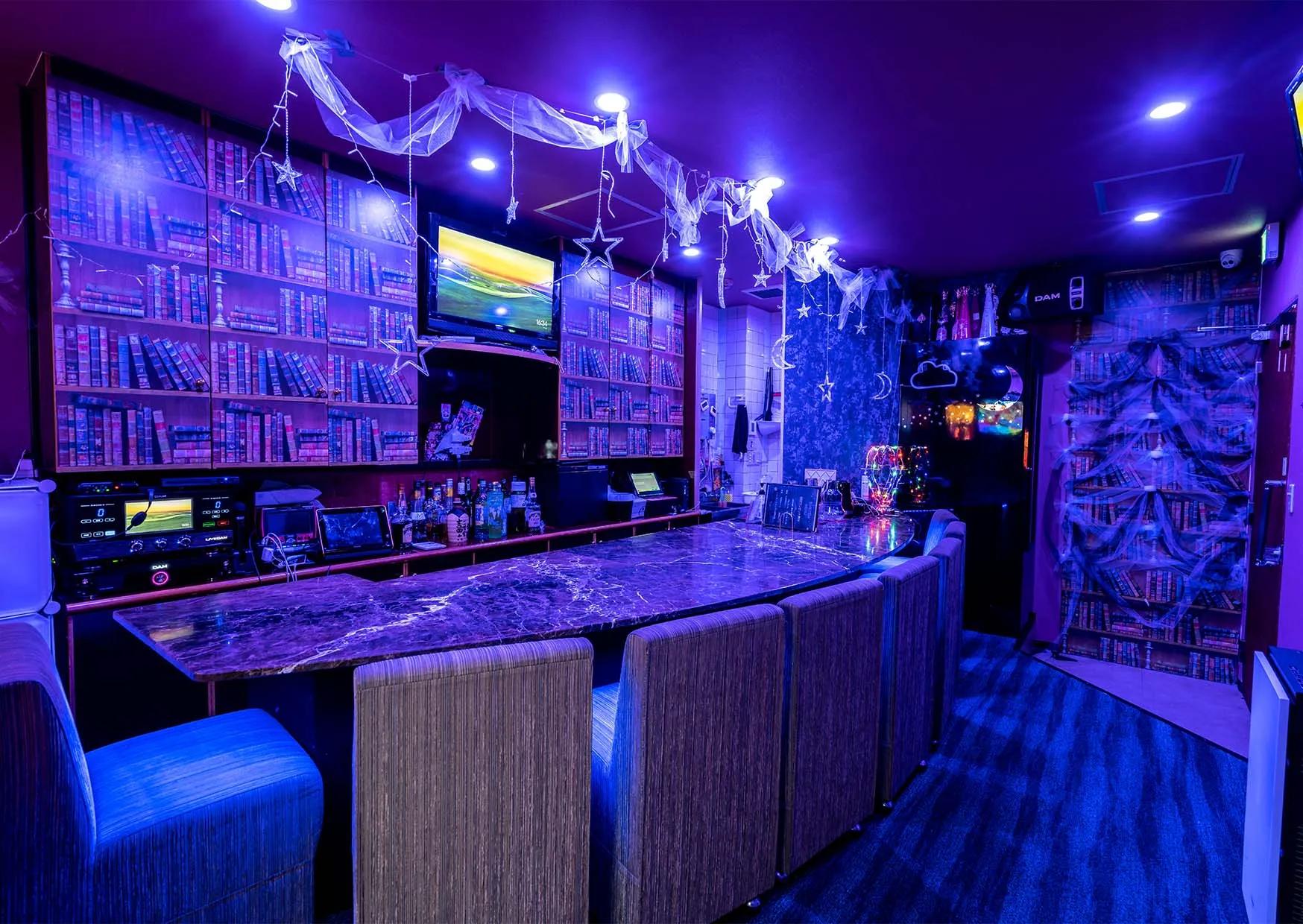 Moon Cross　（むーんくろす）の店舗画像