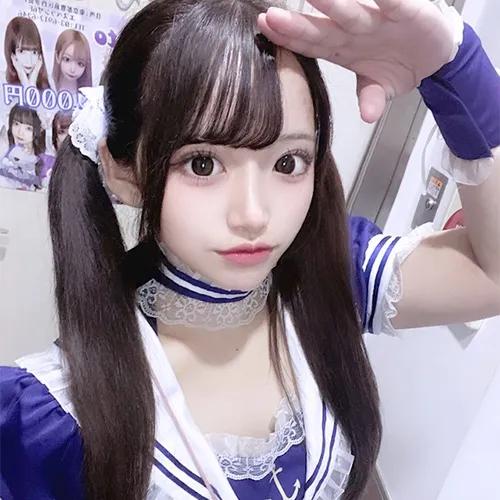 てる