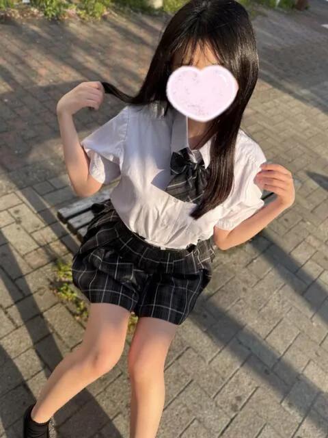 ひかり『超ピュア！清楚で真面目で可愛いのにピュア。ガチハマり間違いなしな美少女』