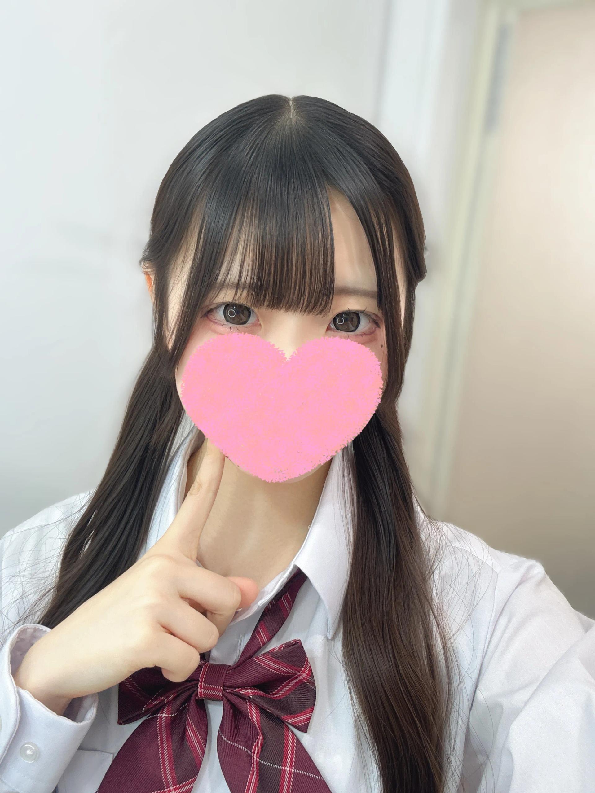 みみ（JK上がりたて18歳）