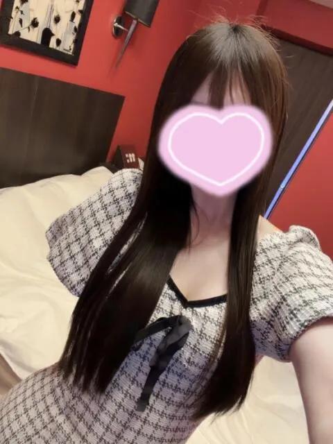 あかり『総合SSS級期待！美人で可愛い素人感たっぷり美少女！！！』