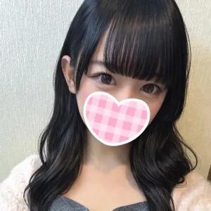 中須えりな