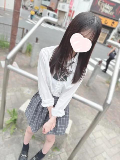 はなび『唯一無二！儚すぎる激カワアイドル系美少女』