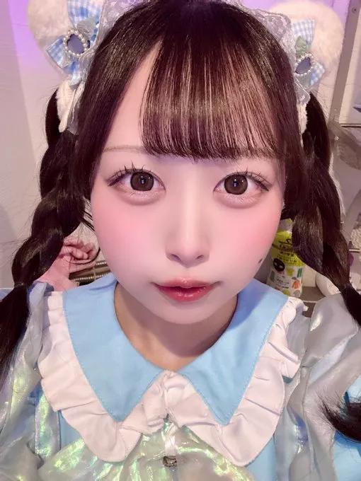 にこ