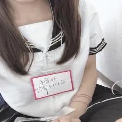 48 りりこ