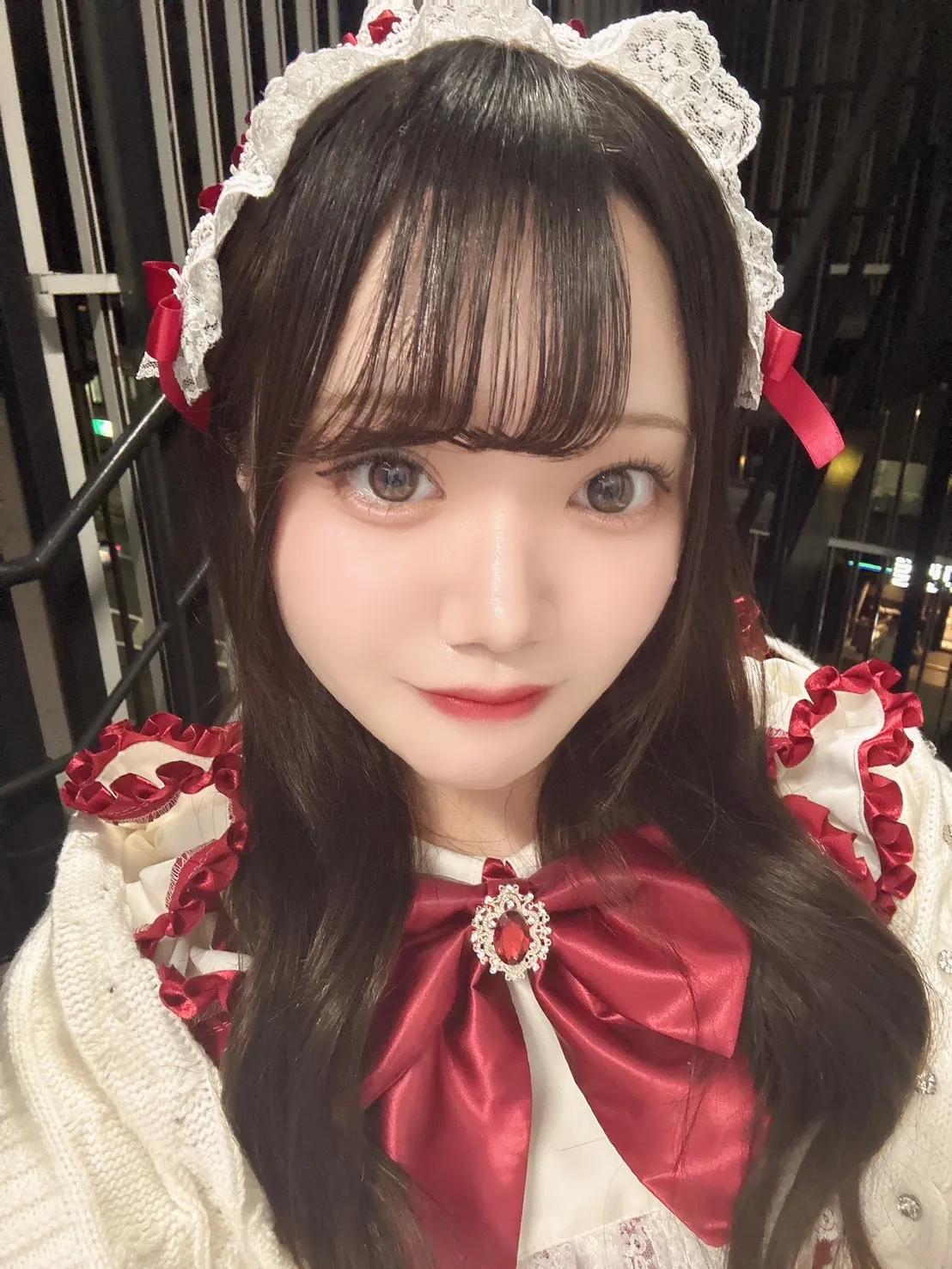 ゆりな