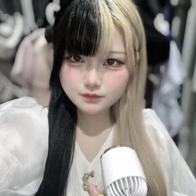 葉薬しぃな
