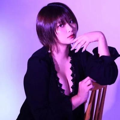 もちづきことの