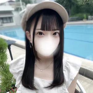 葉月れいな