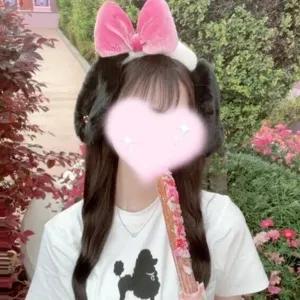 大沢かれん